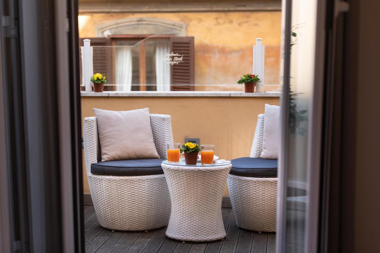 Quarto com Cama de Casal ou 2 de Solteiro e Terraço